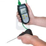 therma-waterproof-type-k-thermometer-with-ip6667-protection 2 